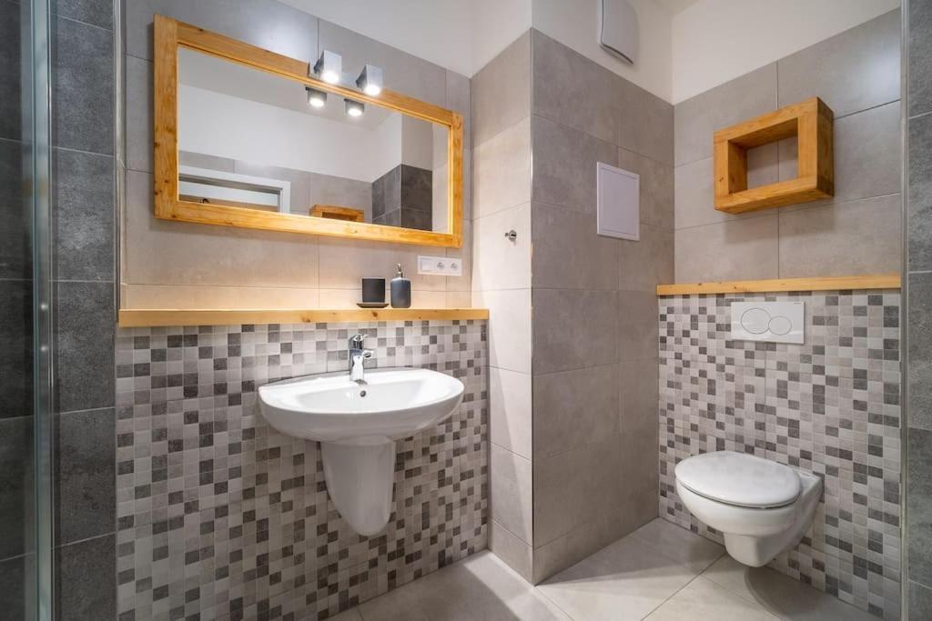 Private Cozy And Quiet Apartment リプノ・ナト・ヴルタヴォウ エクステリア 写真